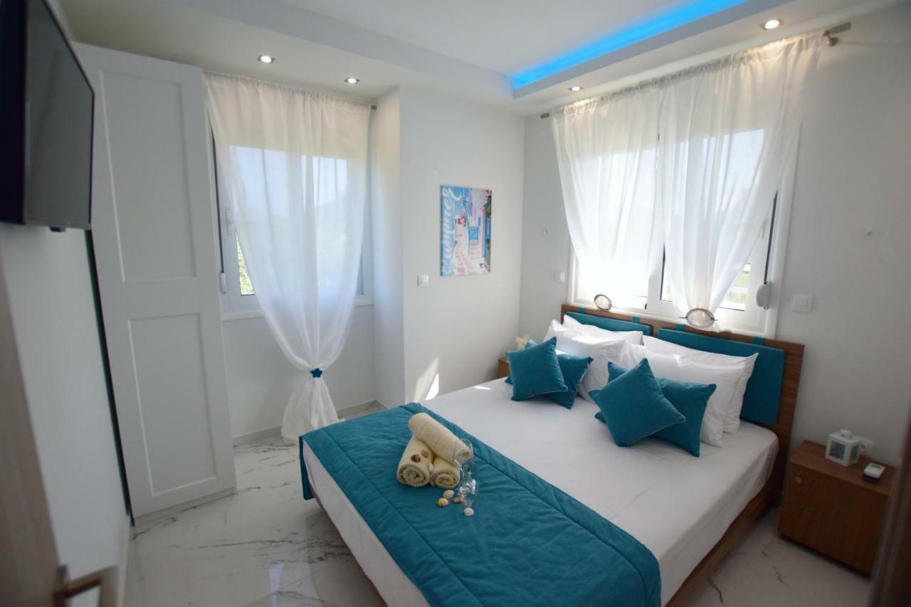 V Luxury Suites Toroni 3 ภายนอก รูปภาพ