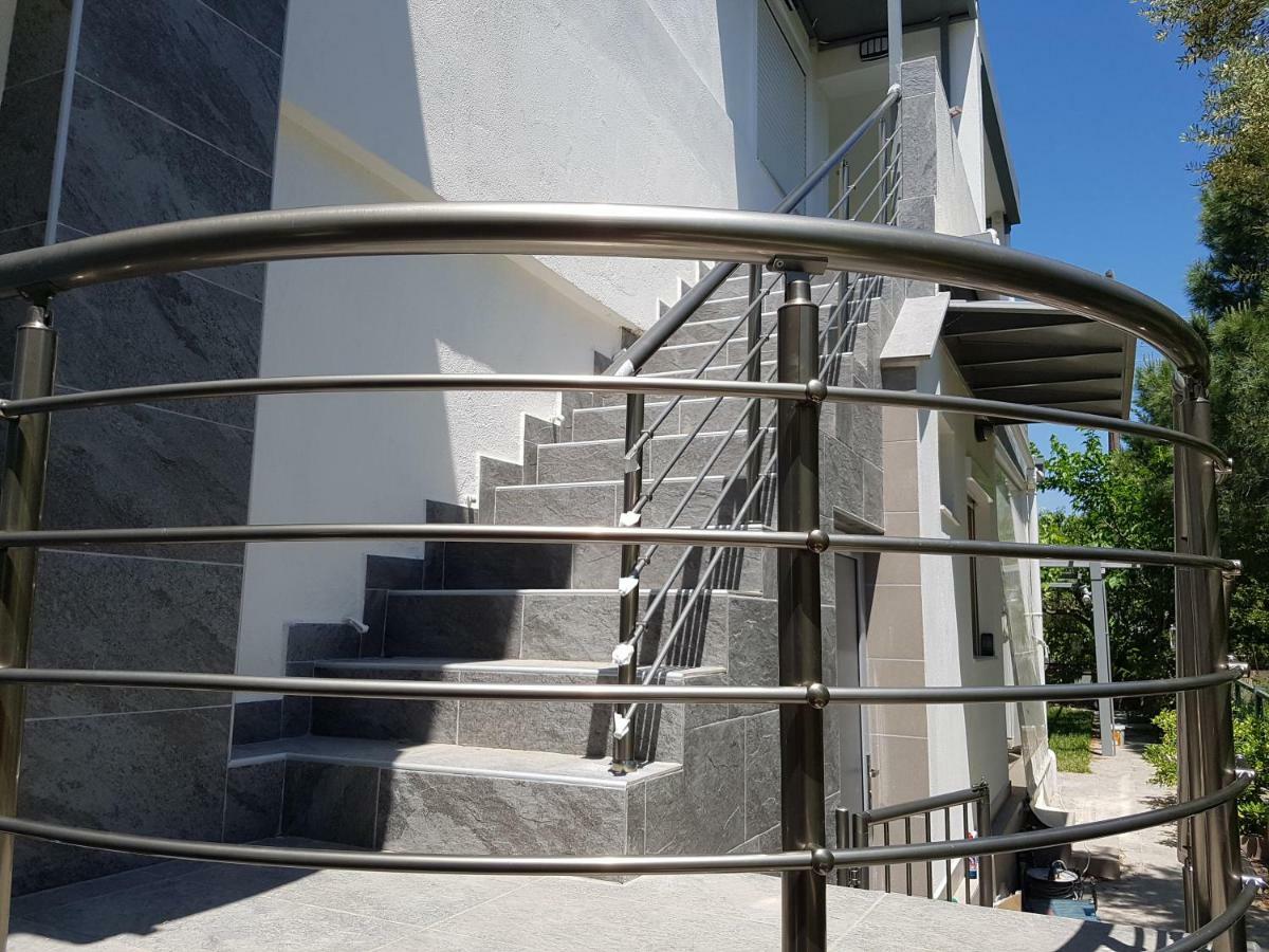 V Luxury Suites Toroni 3 ภายนอก รูปภาพ